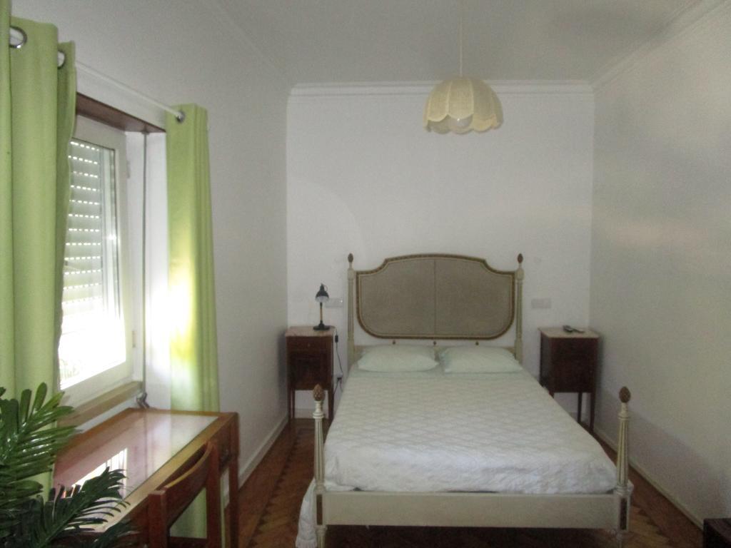 Отель Pensao Residencial Luanda Томар Экстерьер фото